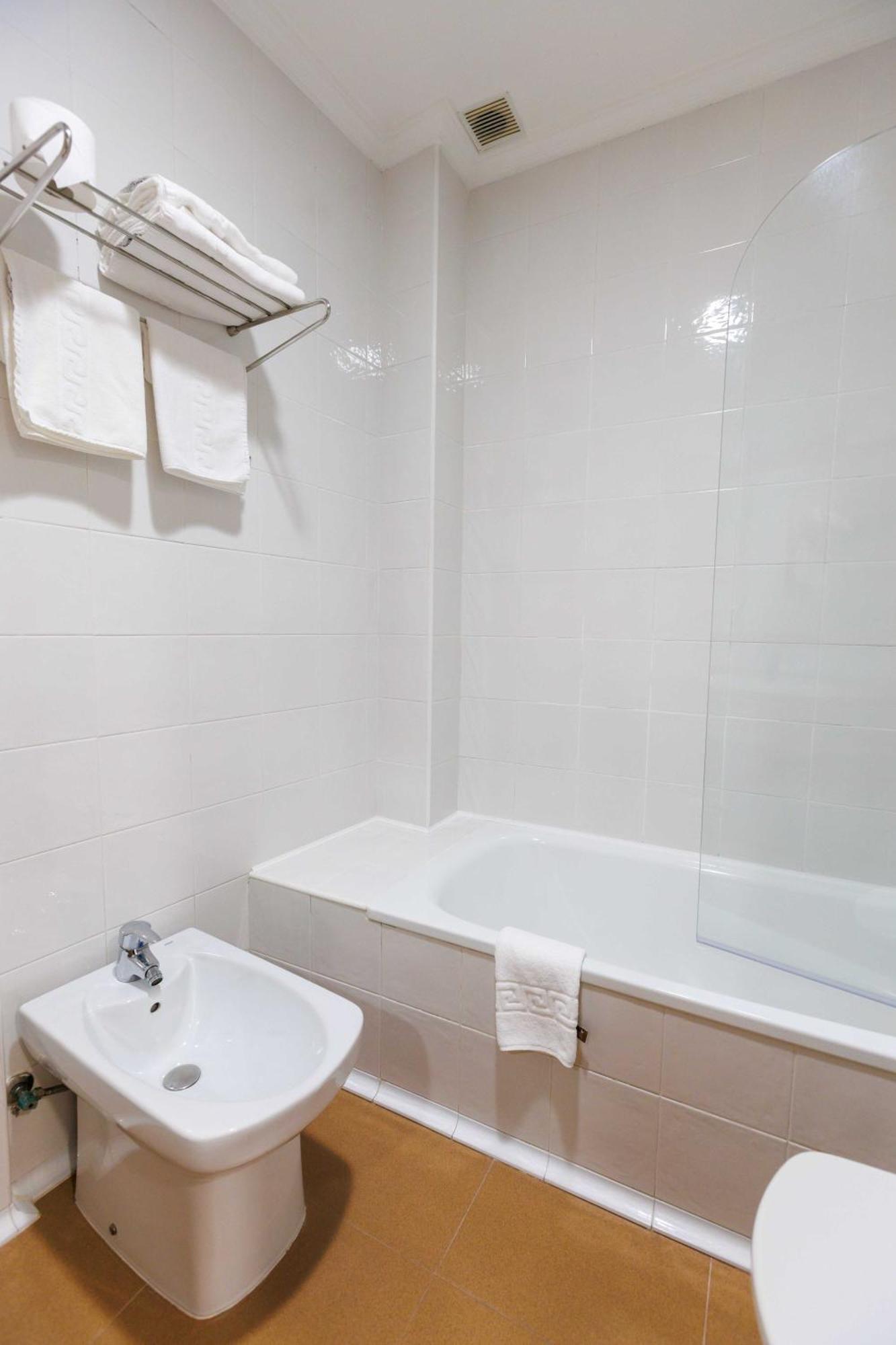 Hotel O Cruceiro Caldas De Reis Luaran gambar