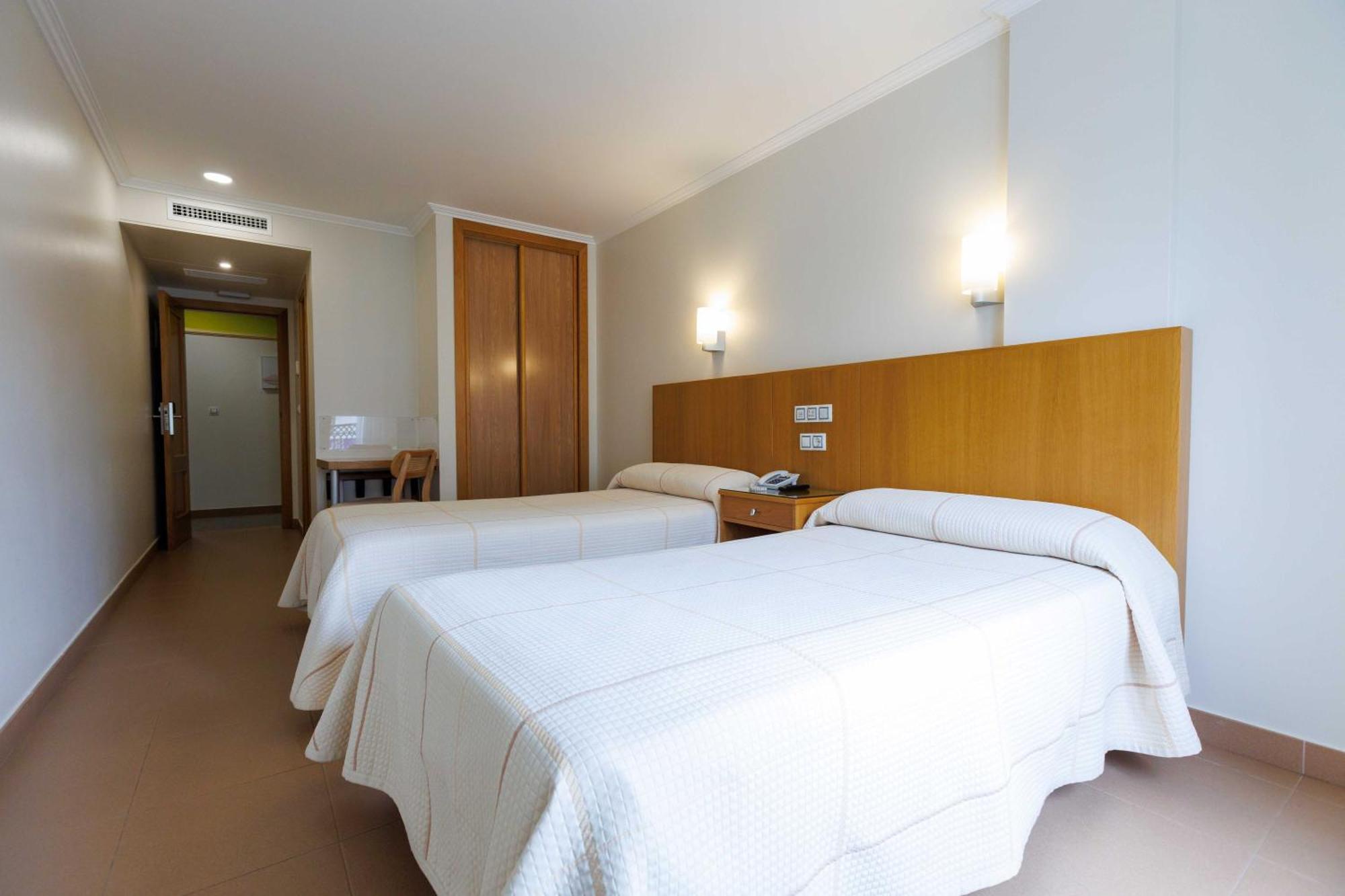 Hotel O Cruceiro Caldas De Reis Luaran gambar