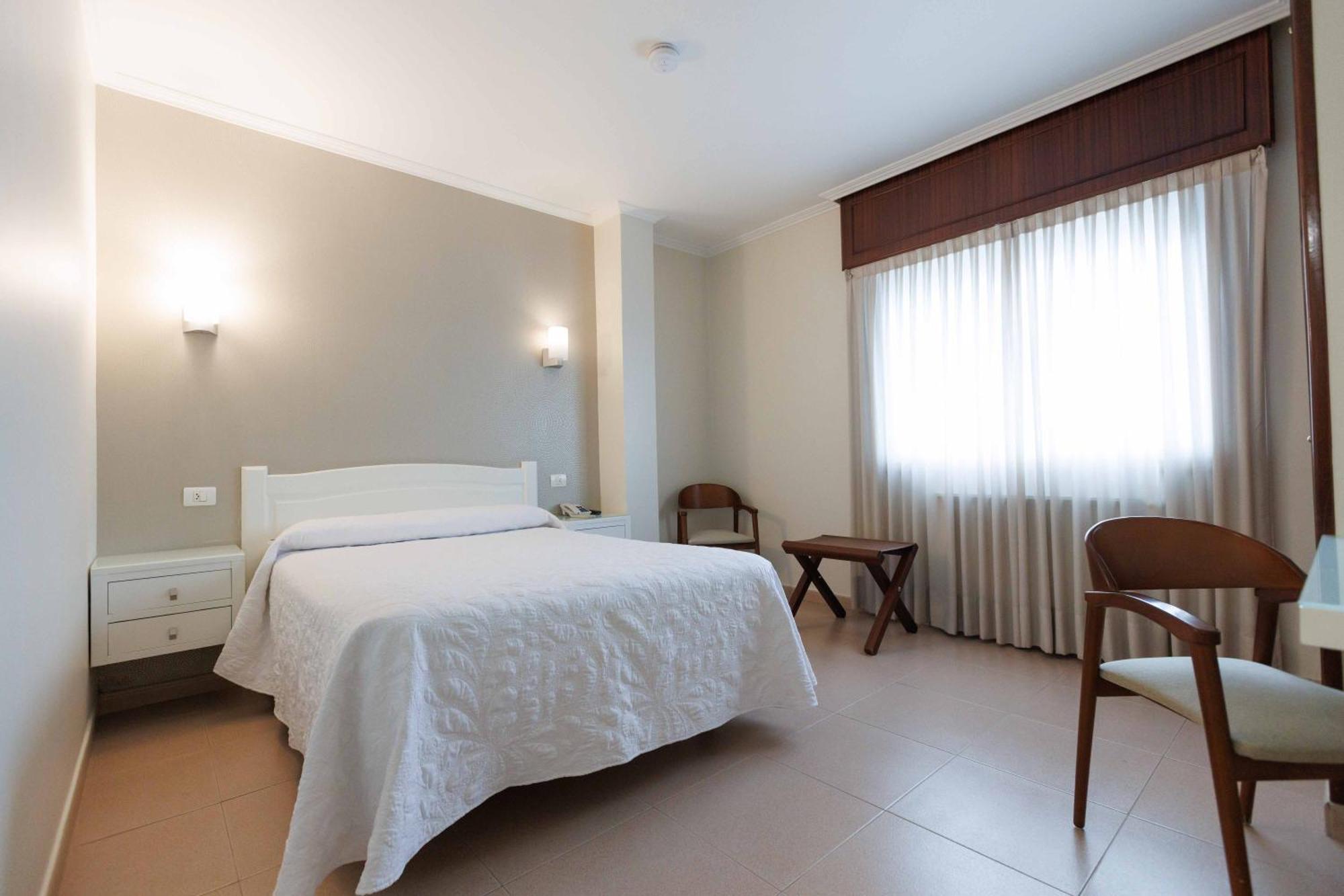 Hotel O Cruceiro Caldas De Reis Luaran gambar
