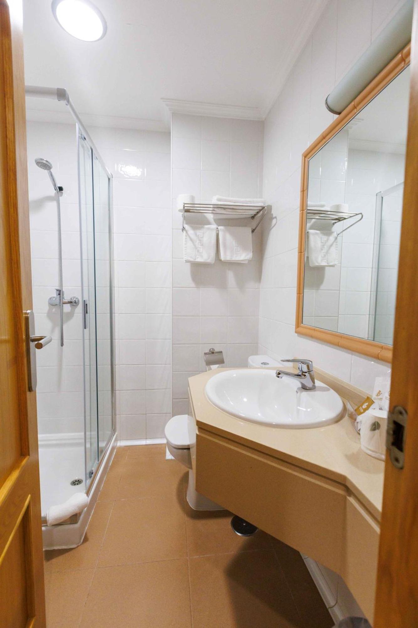 Hotel O Cruceiro Caldas De Reis Luaran gambar