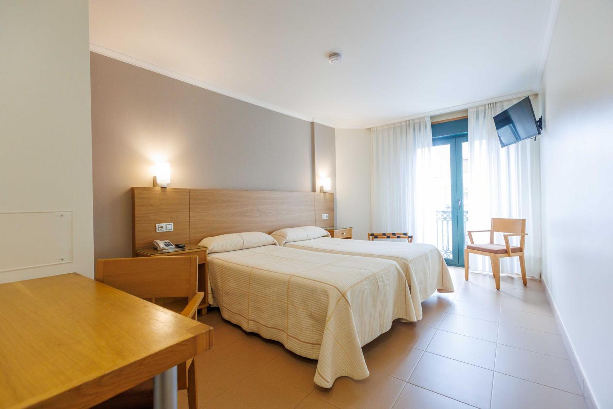 Hotel O Cruceiro Caldas De Reis Luaran gambar