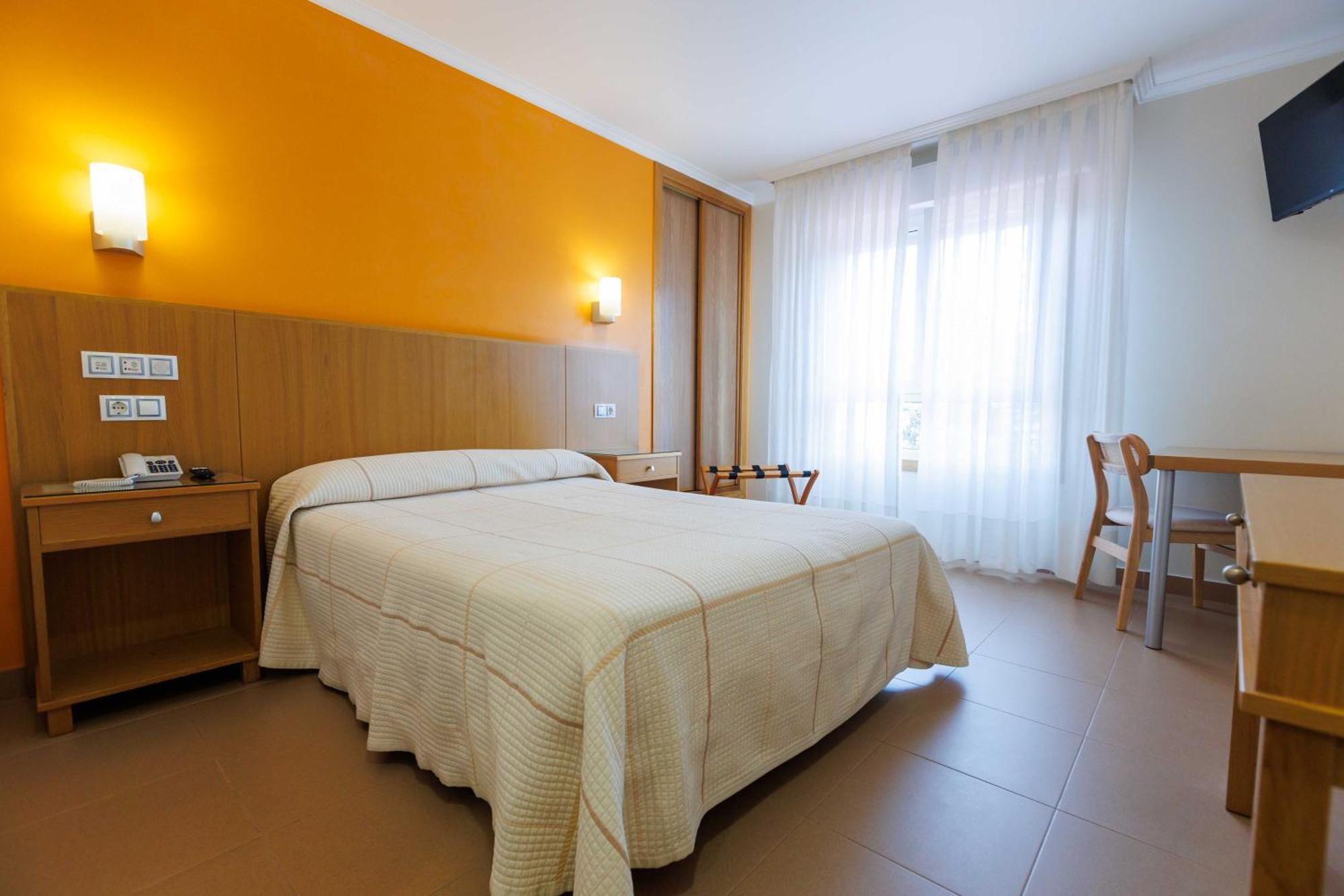 Hotel O Cruceiro Caldas De Reis Luaran gambar