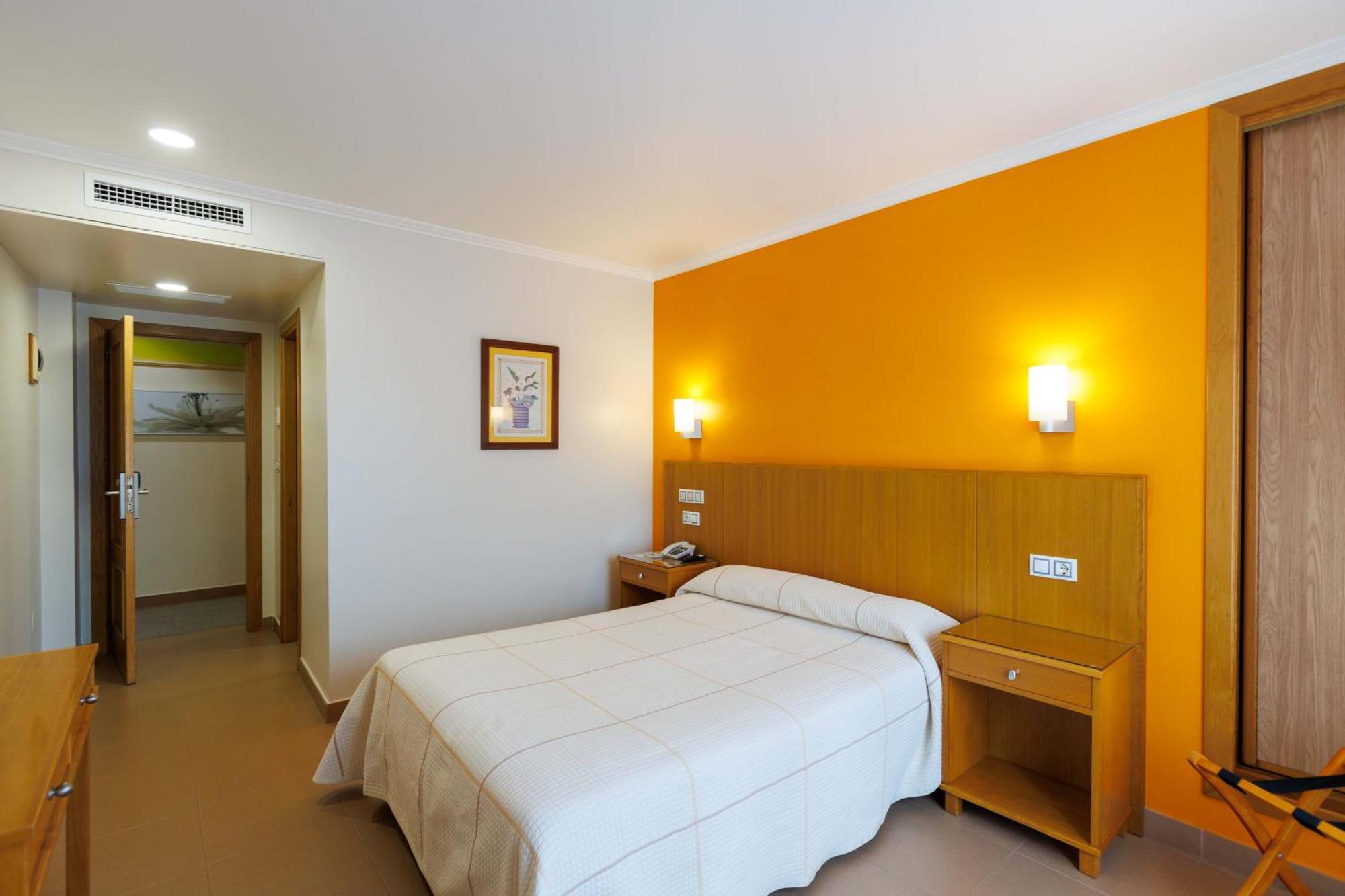 Hotel O Cruceiro Caldas De Reis Luaran gambar